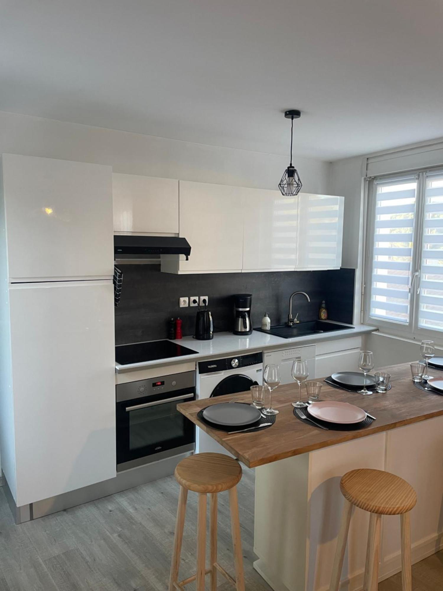 T4 Lumineux Proche Centre Ville Narbonne & Des Grands Buffets المظهر الخارجي الصورة